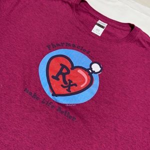 GILDAN Pharmacists Make Life Better Shirt. Heather Raspberry Size X-Large NWOT